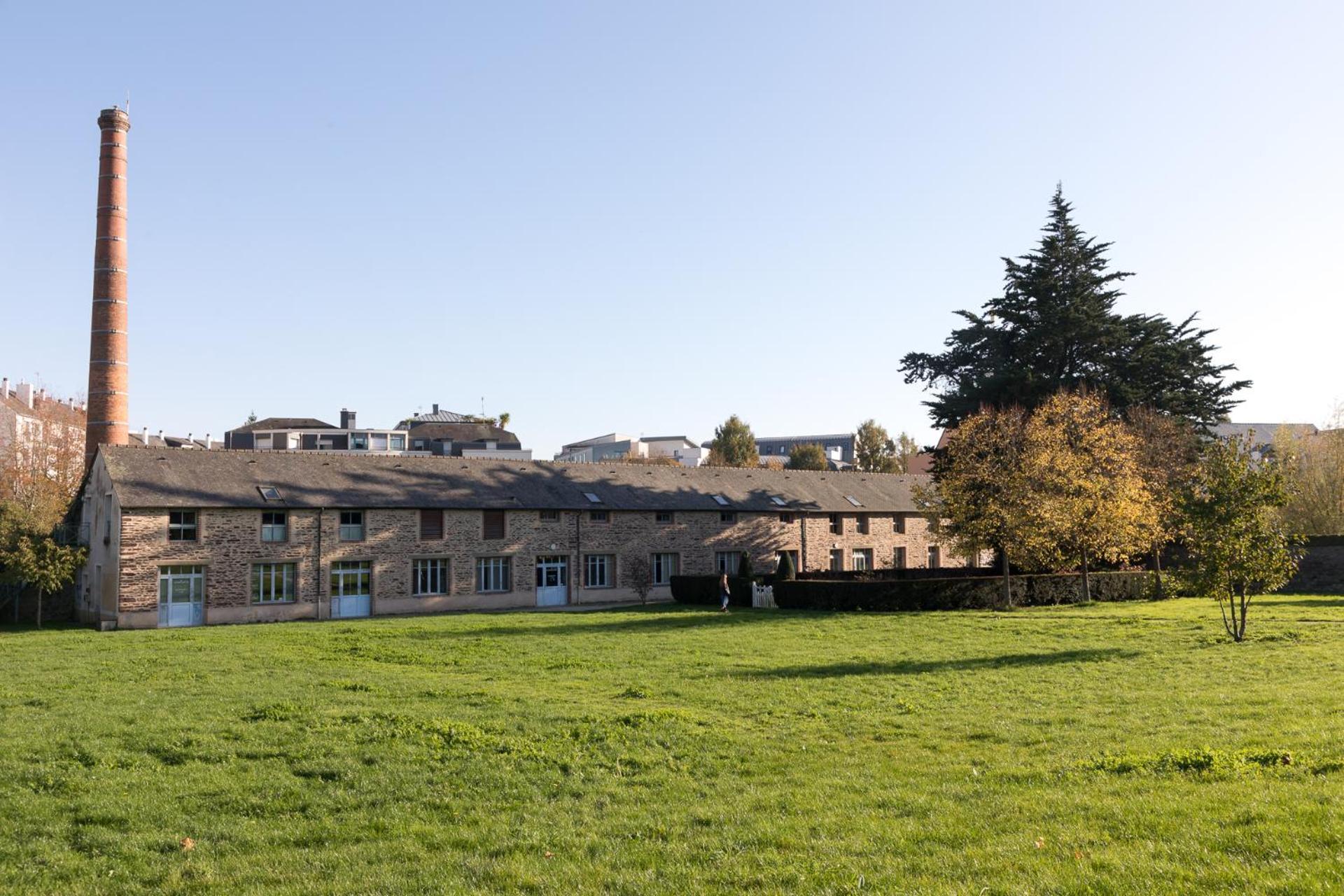 Au Sur Parc Saint-cyr Appartement *